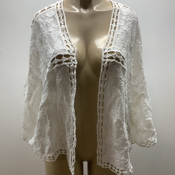 Live Los Angeles Size Small Elegant White Crochet Lace Kimono. New With Tags - Picture 1 of 8